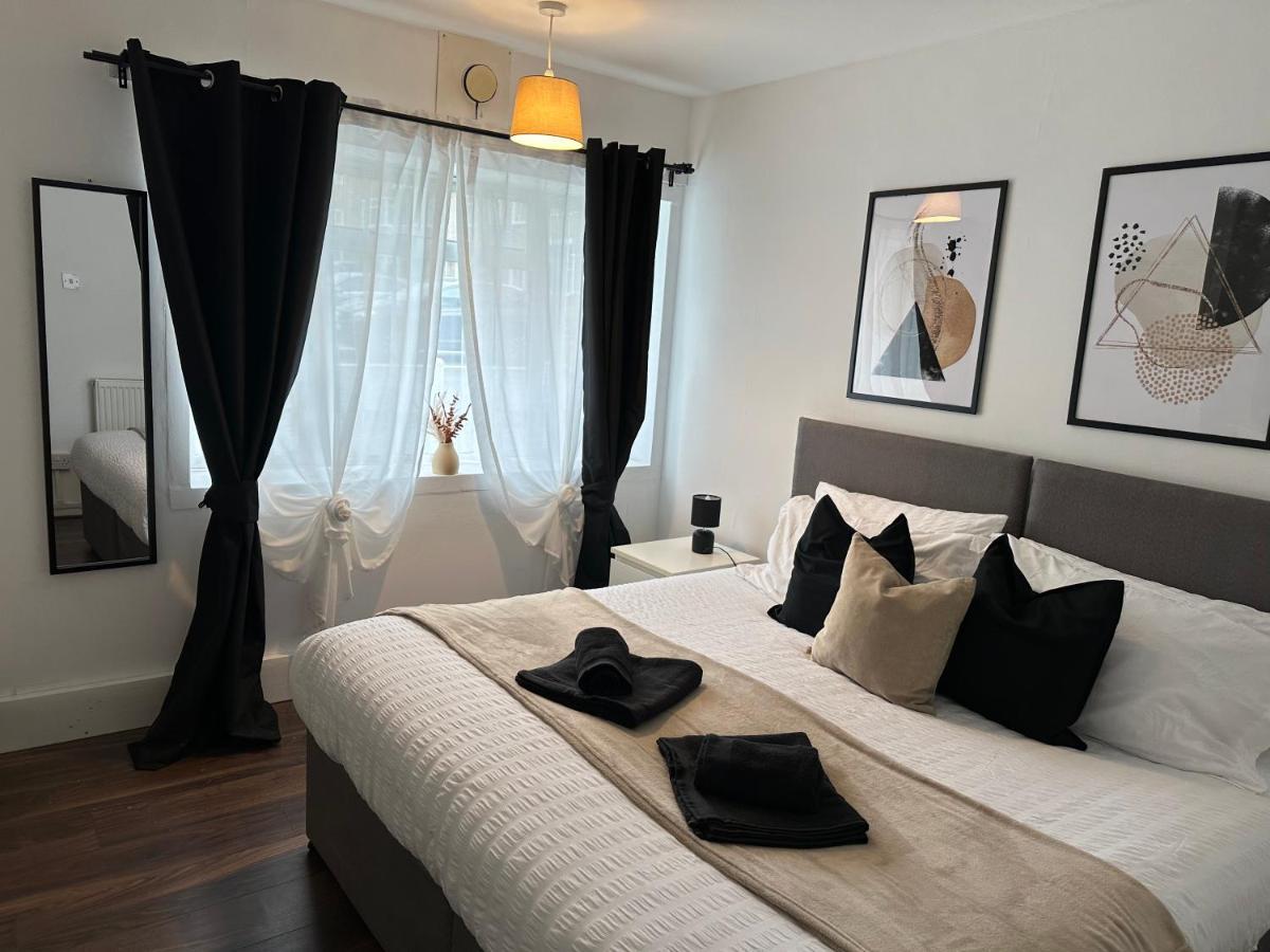 Lovely 2Bedroom 4Mins From Wimbledon Station Londres Exterior foto