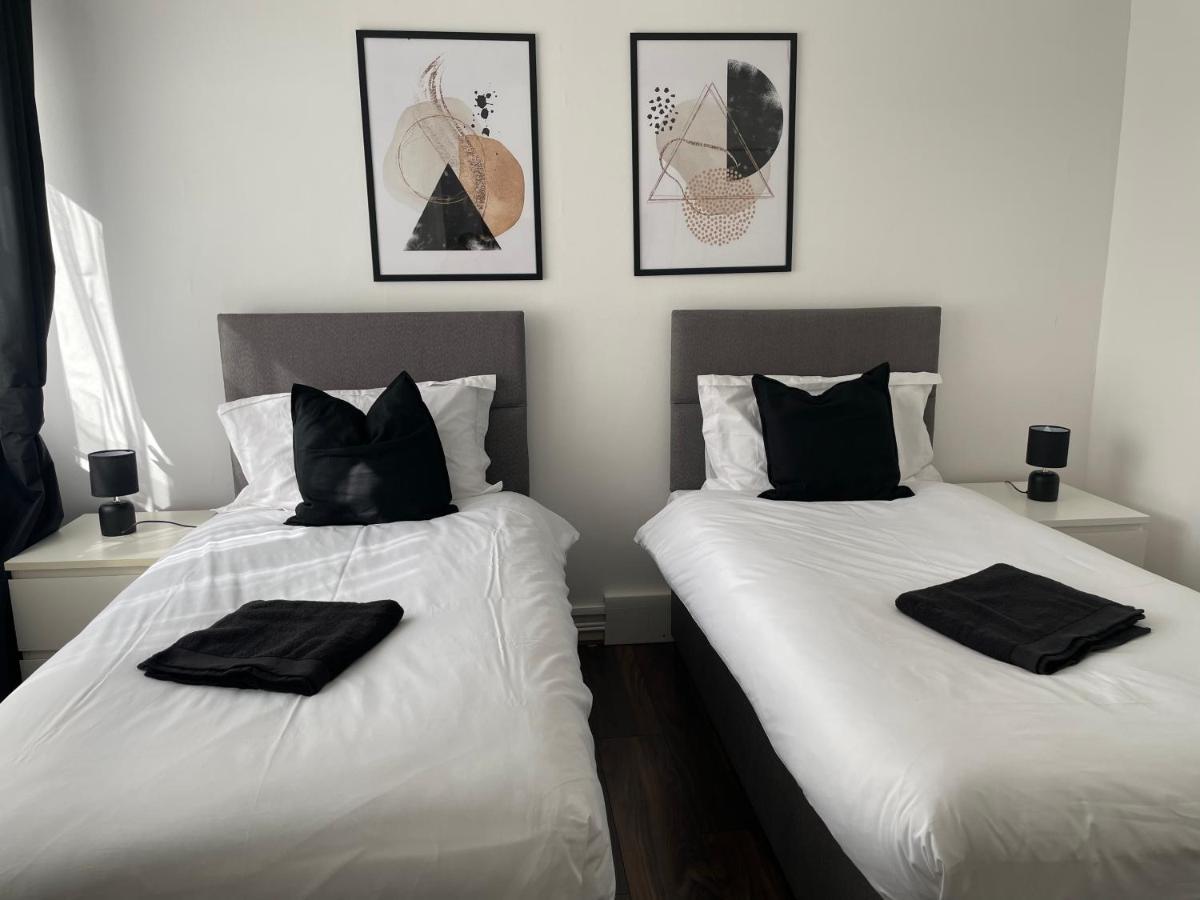 Lovely 2Bedroom 4Mins From Wimbledon Station Londres Exterior foto